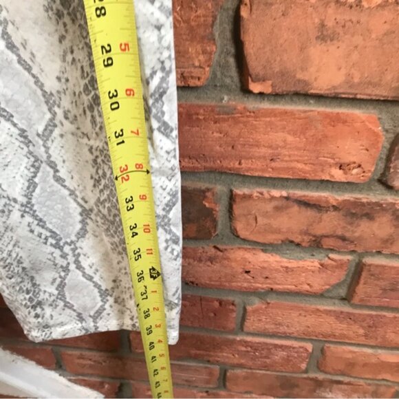 NYDJ NEW Ami High Rise Animal Snakeskin Print Jeans Slim Pant Stretch Gray  16 - Picture 14 of 16